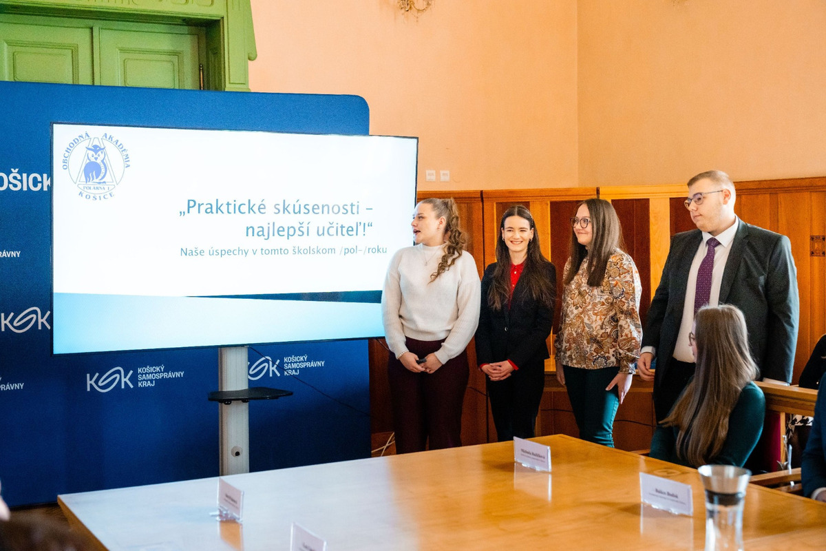 Košický samosprávny kraj ocenil úspechy šikovných študentov stredných škôl, foto 5