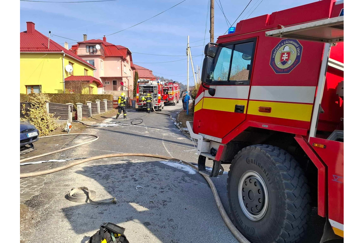 FOTO: Požiar rodinného domu v Margecanoch, foto 11