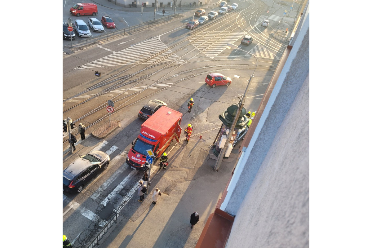 FOTO: Nehoda pri Starej jazdiarni, foto 8