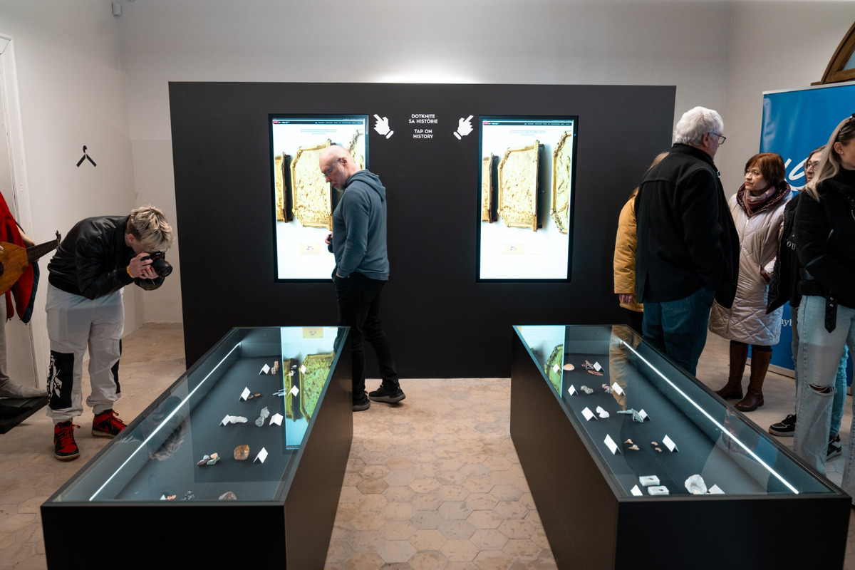 Košický samosprávny kraj otvoril moderný Museum POINT v Katovej bašte, foto 5