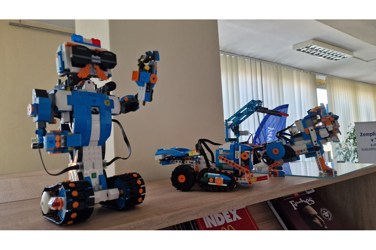 Prvé inteligentné laboratórium otvorili v trebišovskej knižnici, foto 5