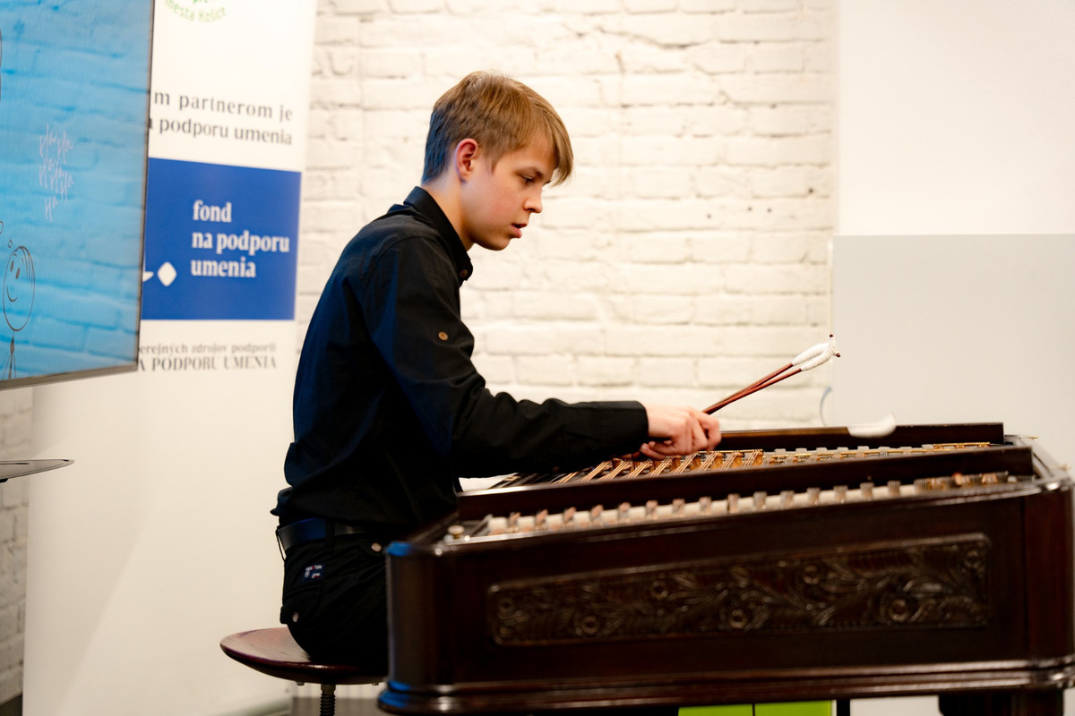 Porota ocenila najlepších stredoškolákov v súťaži Via Litera, foto 1