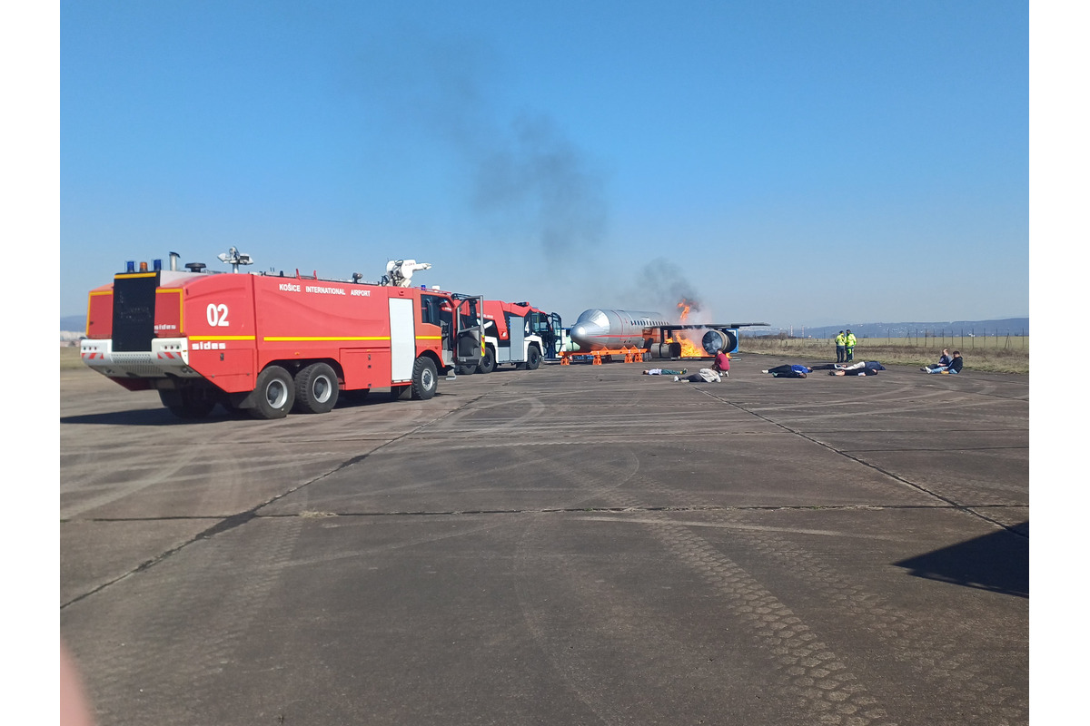 Záchranné zložky úspešne zvládli cvičenie na košickom letisku, foto 2