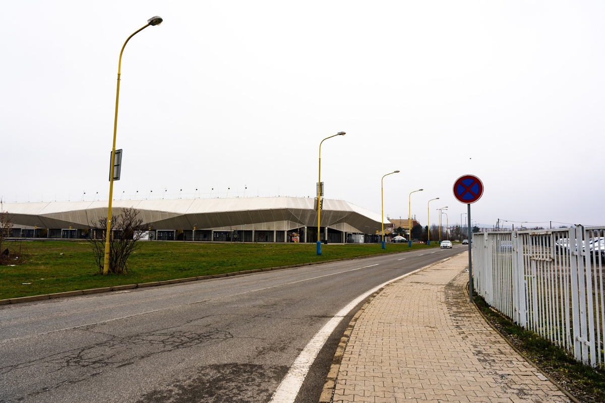 Vedenie mesta Košice zveľaďuje okolie pri obľúbenom futbalovom štadióne, foto 2