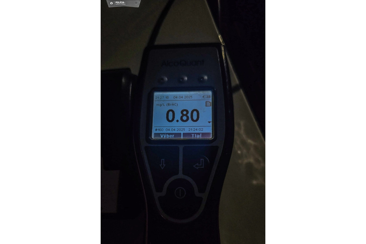 FOTO: Krajskí policajti zasahovali v piatok pri viacerých nehodách motorkárov, foto 1