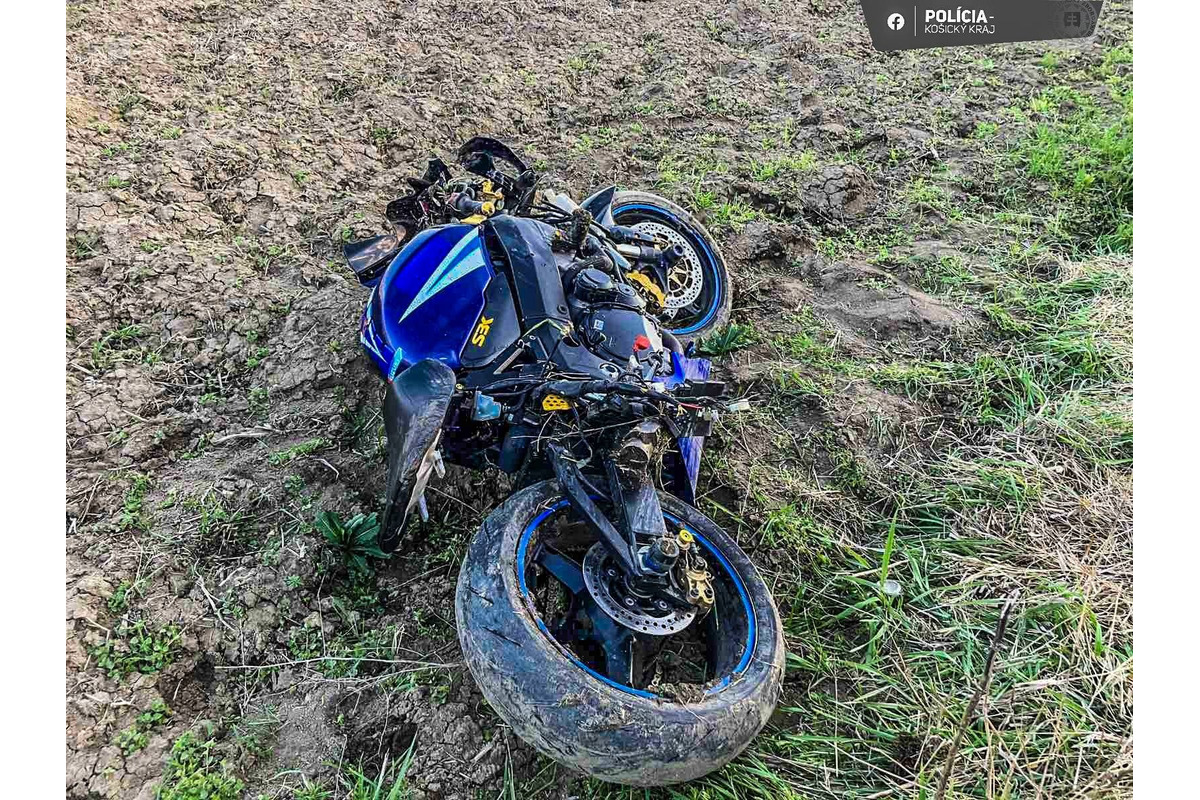 FOTO: Krajskí policajti zasahovali v piatok pri viacerých nehodách motorkárov, foto 4