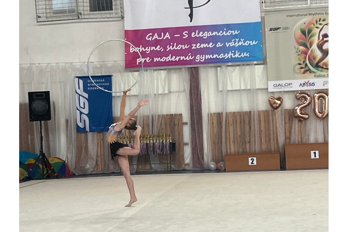 Mladé gymnastky si počas víkendu zmerali sily s Maďarkami, Poľkami aj Ukrajinkami, foto 3