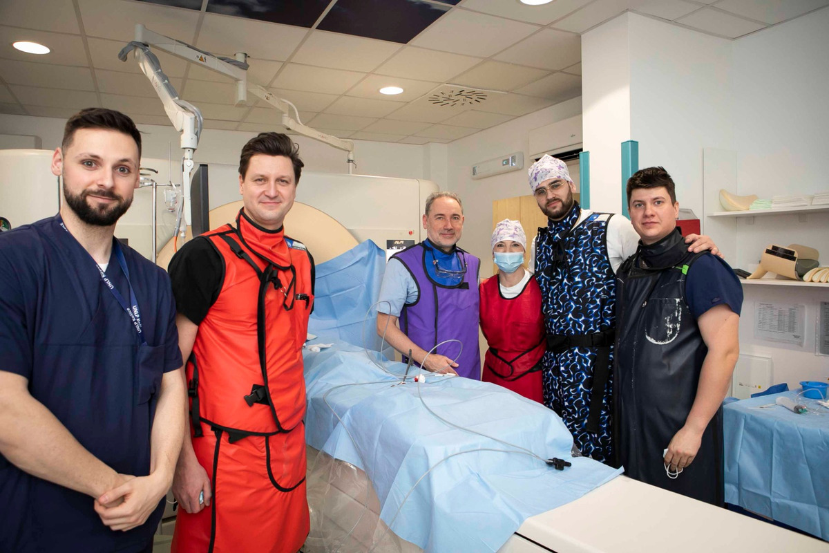 FOTO: Košická univerzitná nemocnica zaviedla pokrokovú liečbu tumorov, foto 1