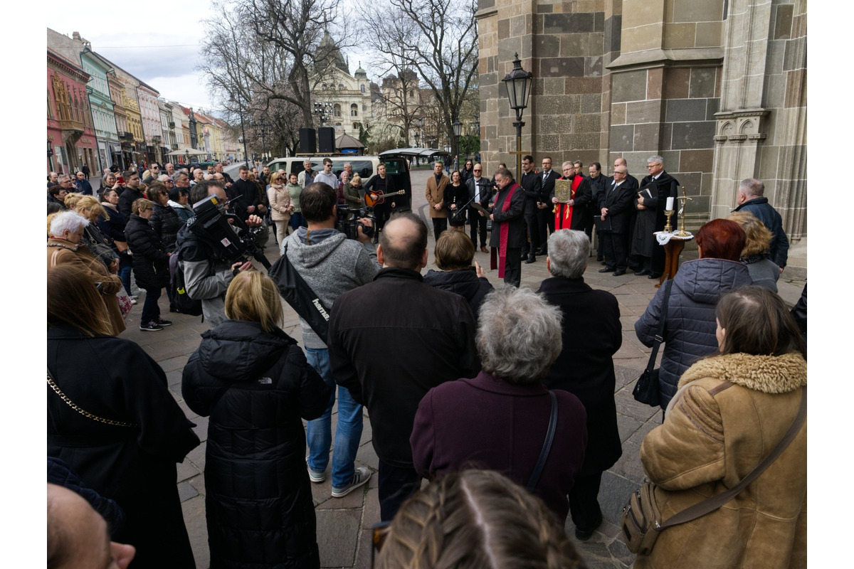 FOTO: Ekumenický pašiový sprievod v Košiciach a Michalovciach v roku 2024, foto 12
