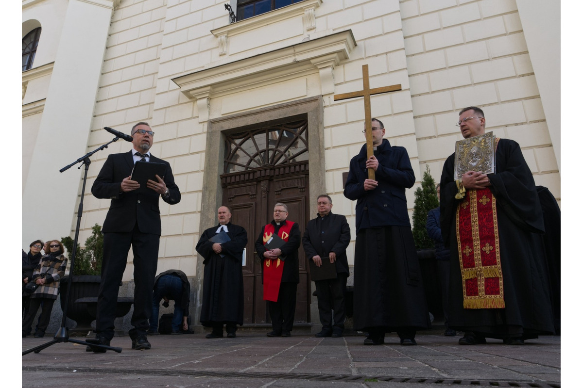 FOTO: Ekumenický pašiový sprievod v Košiciach a Michalovciach v roku 2024, foto 11