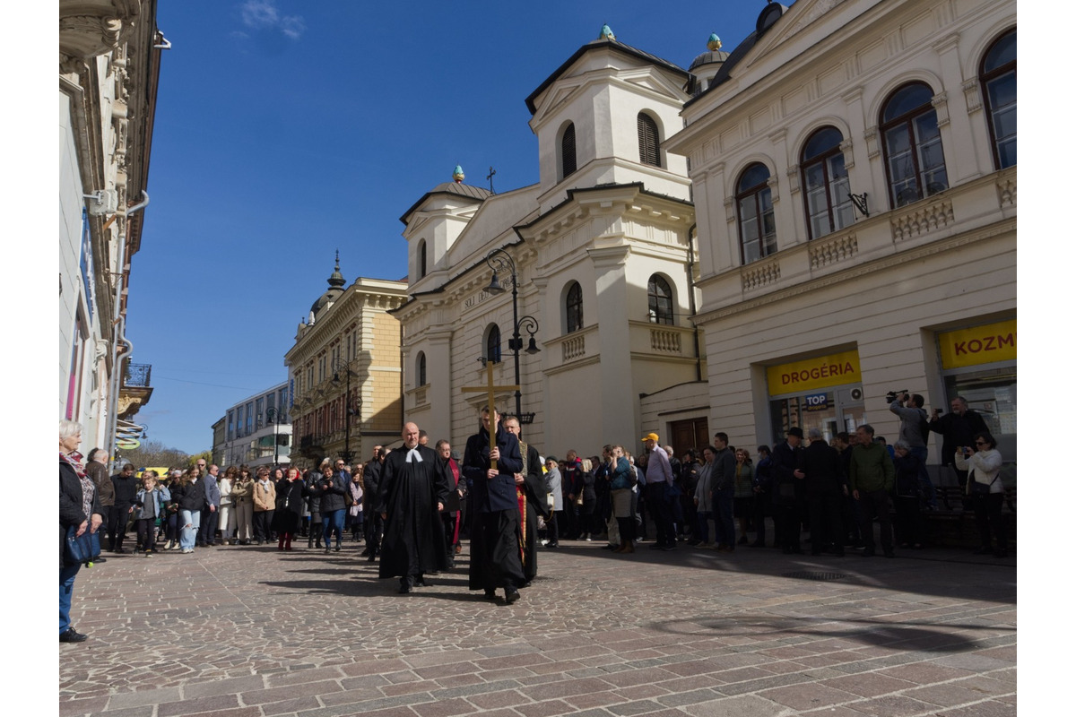 FOTO: Ekumenický pašiový sprievod v Košiciach a Michalovciach v roku 2024, foto 10