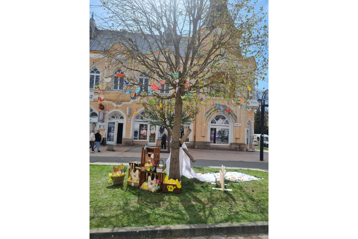 FOTO: Obce a mestá vo veľkonočnom šate. Ktorá výzdoba sa vám páči najviac?, foto 6