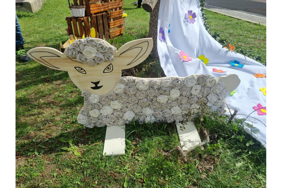 FOTO: Obce a mestá vo veľkonočnom šate. Ktorá výzdoba sa vám páči najviac?, foto 9