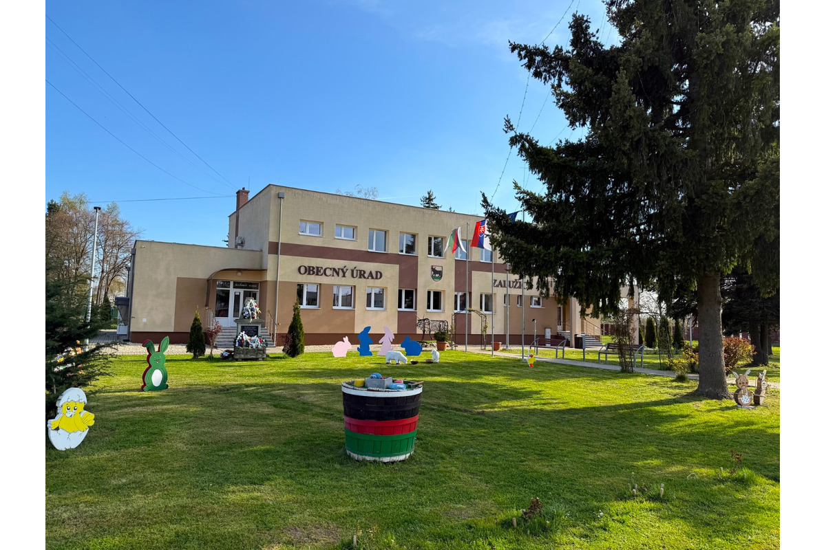 FOTO: Obce a mestá vo veľkonočnom šate. Ktorá výzdoba sa vám páči najviac?, foto 35