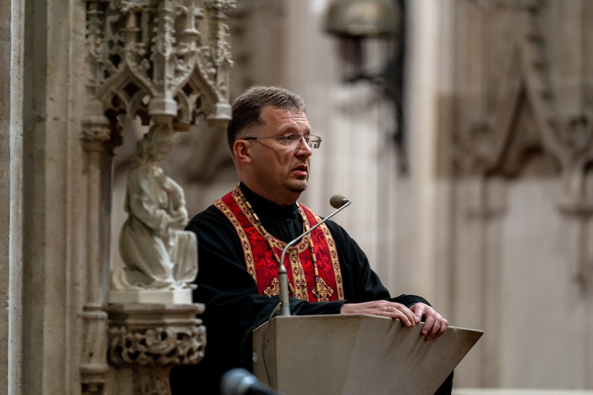 FOTO: Na Veľký piatok prešiel ulicami Košíc Ekumenický pašiový sprievod, foto 8