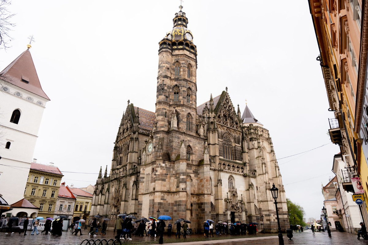 FOTO: Na Veľký piatok prešiel ulicami Košíc Ekumenický pašiový sprievod, foto 12