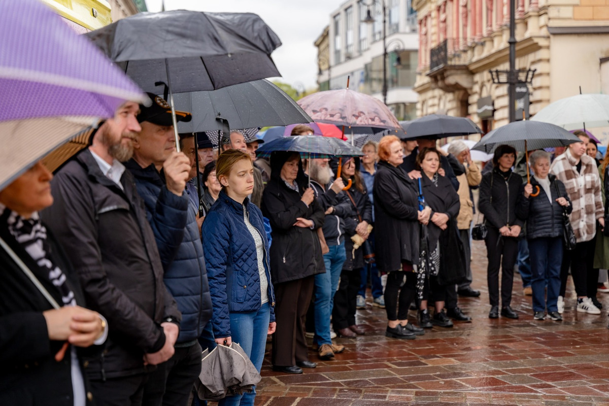 FOTO: Na Veľký piatok prešiel ulicami Košíc Ekumenický pašiový sprievod, foto 16