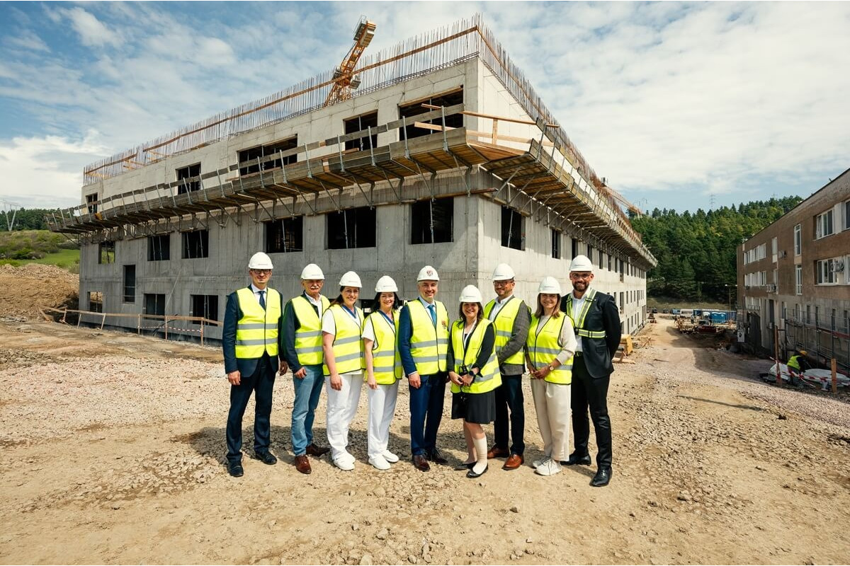 FOTO: Stavebné práce na výstavbe nového nemocničného pavilónu v Spišskej Novej Vsi, foto 4