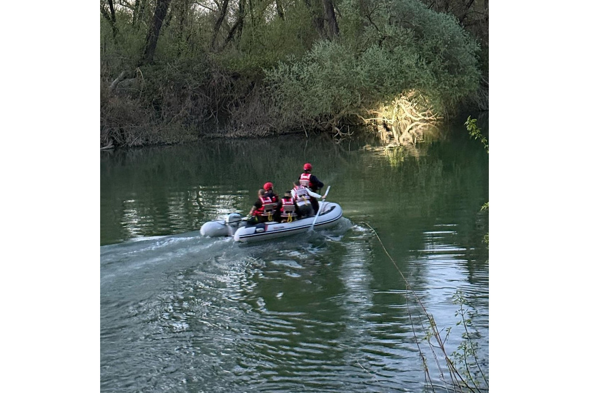 FOTO: Pátracia akcia po nezvestnom mužovi v okolí rieky Laborec, foto 7