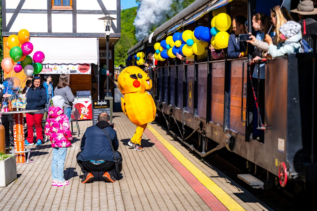 FOTO: Košická Detská železnica odštartovala ďalšiu sezónu. Krásna akcia rozžiarila očká malých aj veľkých, foto 1