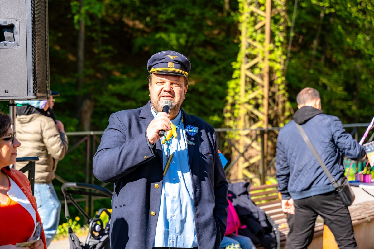 FOTO: Košická Detská železnica odštartovala ďalšiu sezónu. Krásna akcia rozžiarila očká malých aj veľkých, foto 5