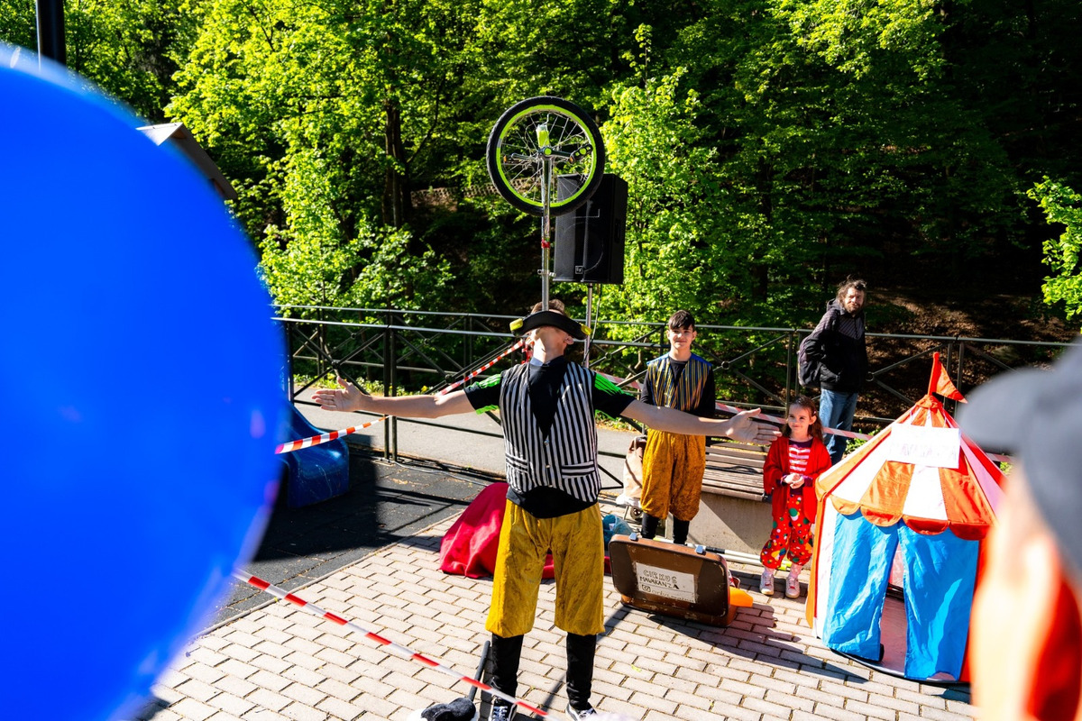 FOTO: Košická Detská železnica odštartovala ďalšiu sezónu. Krásna akcia rozžiarila očká malých aj veľkých, foto 13