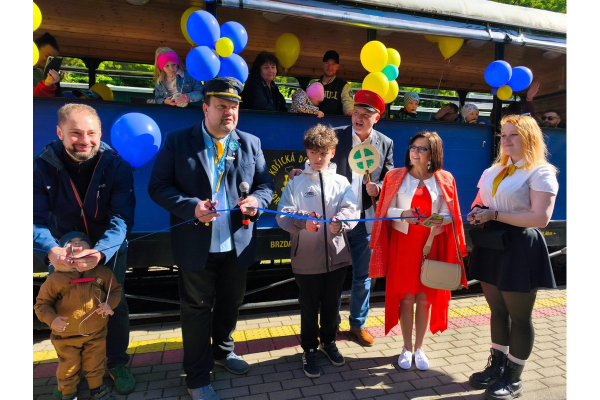 FOTO: Košická Detská železnica odštartovala ďalšiu sezónu. Krásna akcia rozžiarila očká malých aj veľkých, foto 18