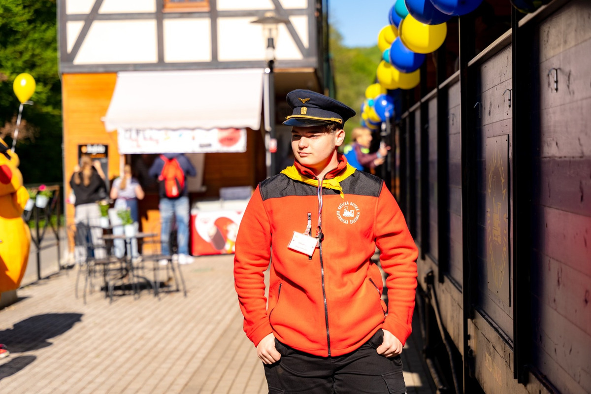 FOTO: Košická Detská železnica odštartovala ďalšiu sezónu. Krásna akcia rozžiarila očká malých aj veľkých, foto 25