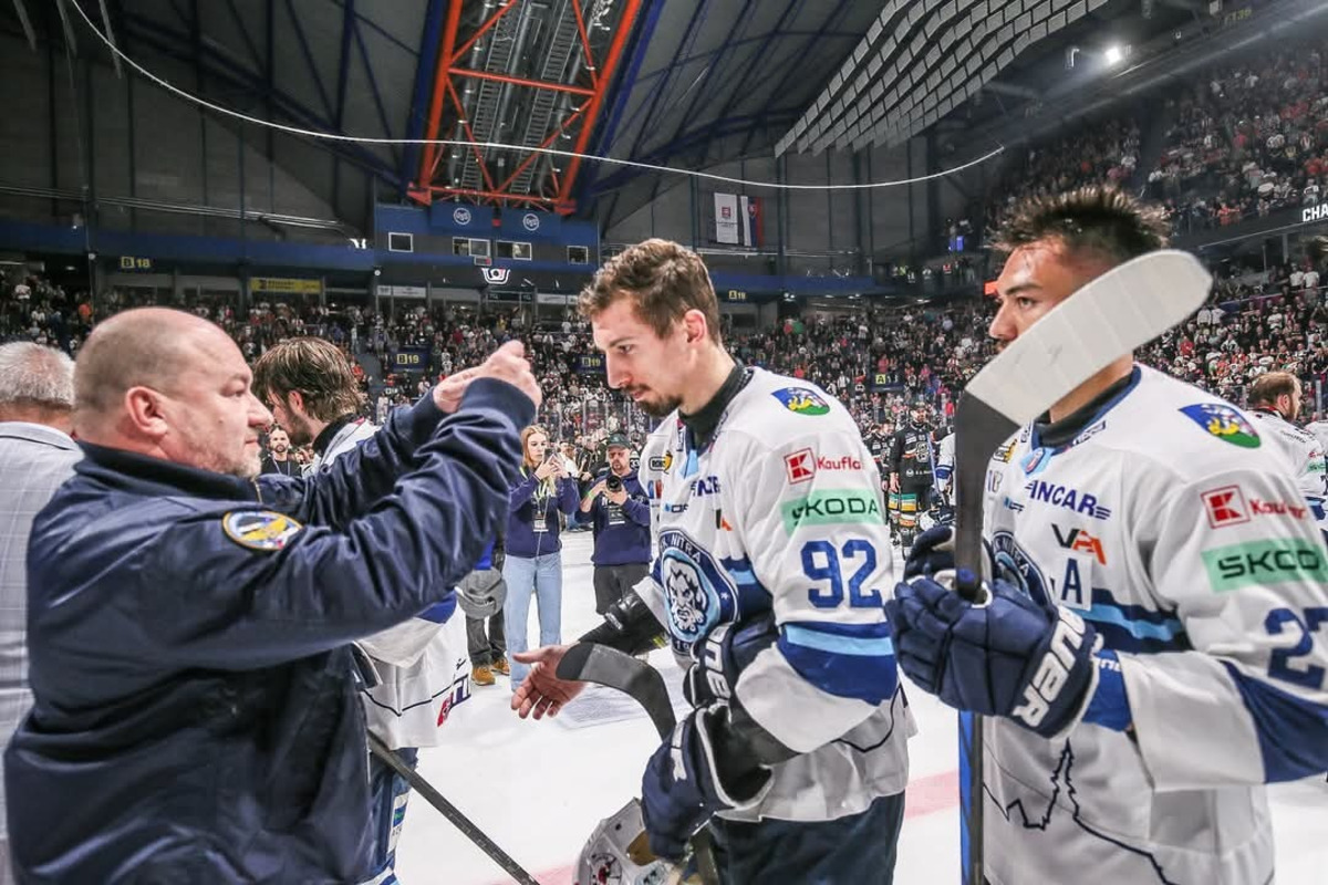 FOTO: Rudolfa Huliaka vypískala celá Steel Aréna, foto 3