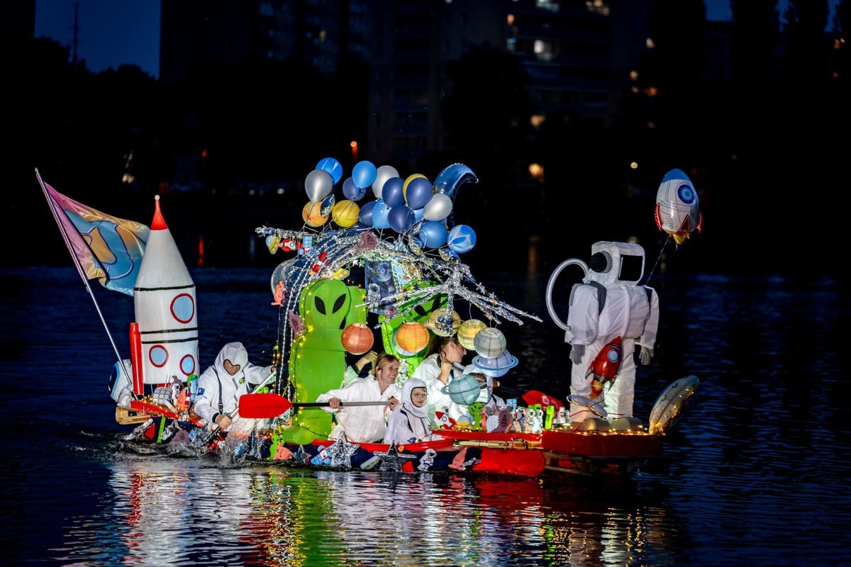 FOTO: Košické Jazero sa po roku znova premenilo na Benátky, foto 3