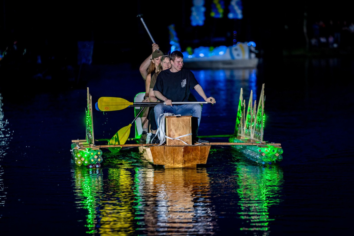 FOTO: Košické Jazero sa po roku znova premenilo na Benátky, foto 5