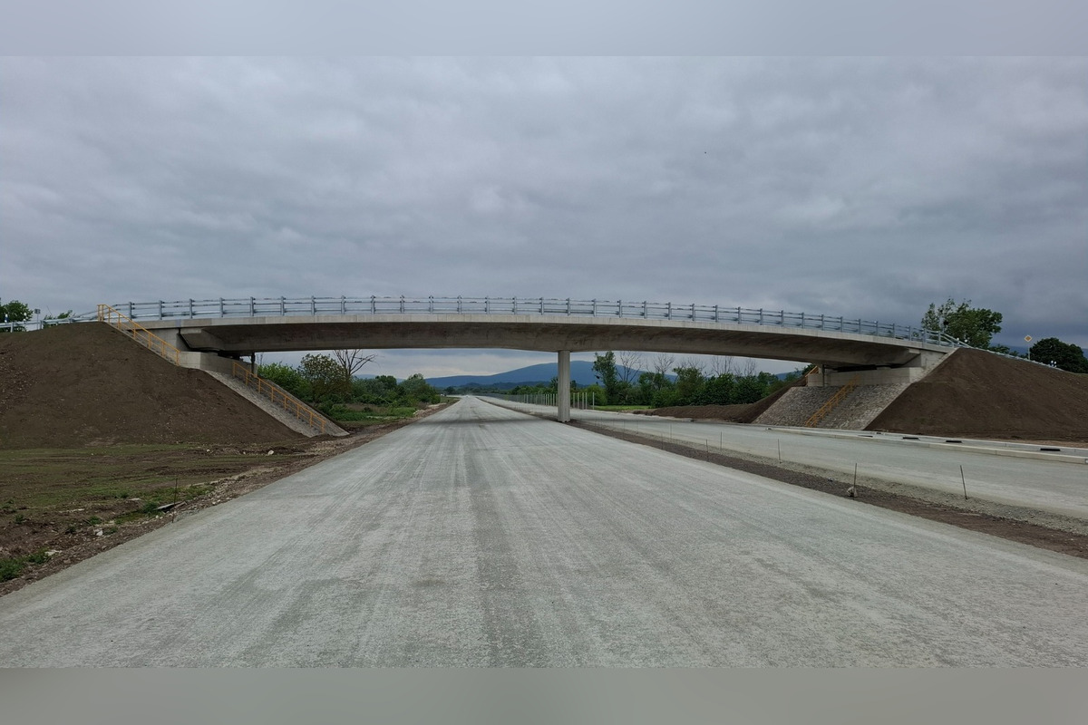 FOTO: Nové mosty nad budúcou R2 v okolí Košíc, foto 2