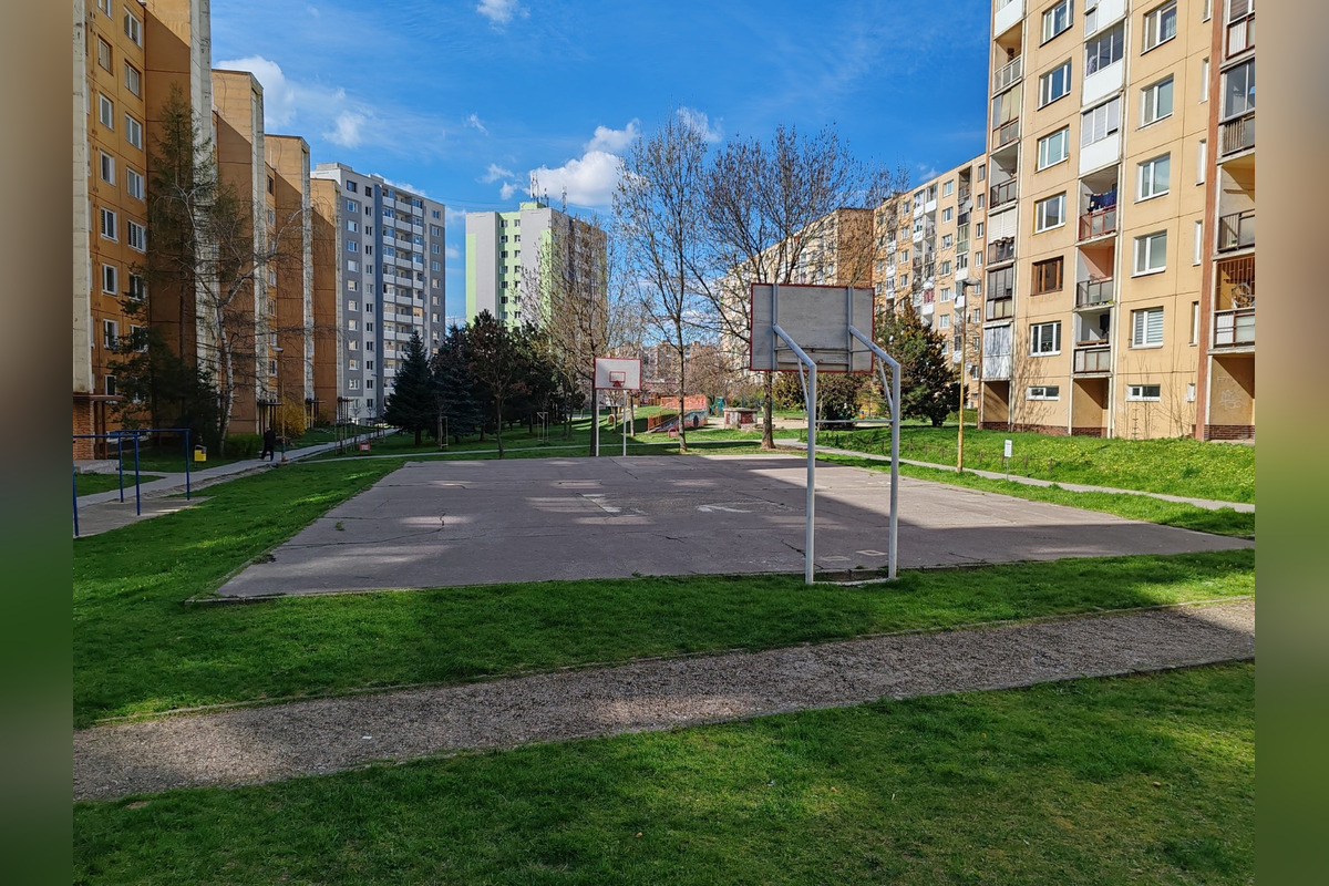 FOTO: Nový dych pre zanedbaný vnútroblok v Ťahanovciach? Návrhy už majú svoje vizualizácie, foto 12