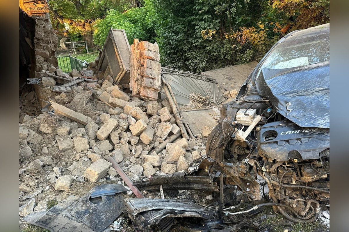 Polícia nadránom riešila kurióznu nehodu v Šaci, foto 2