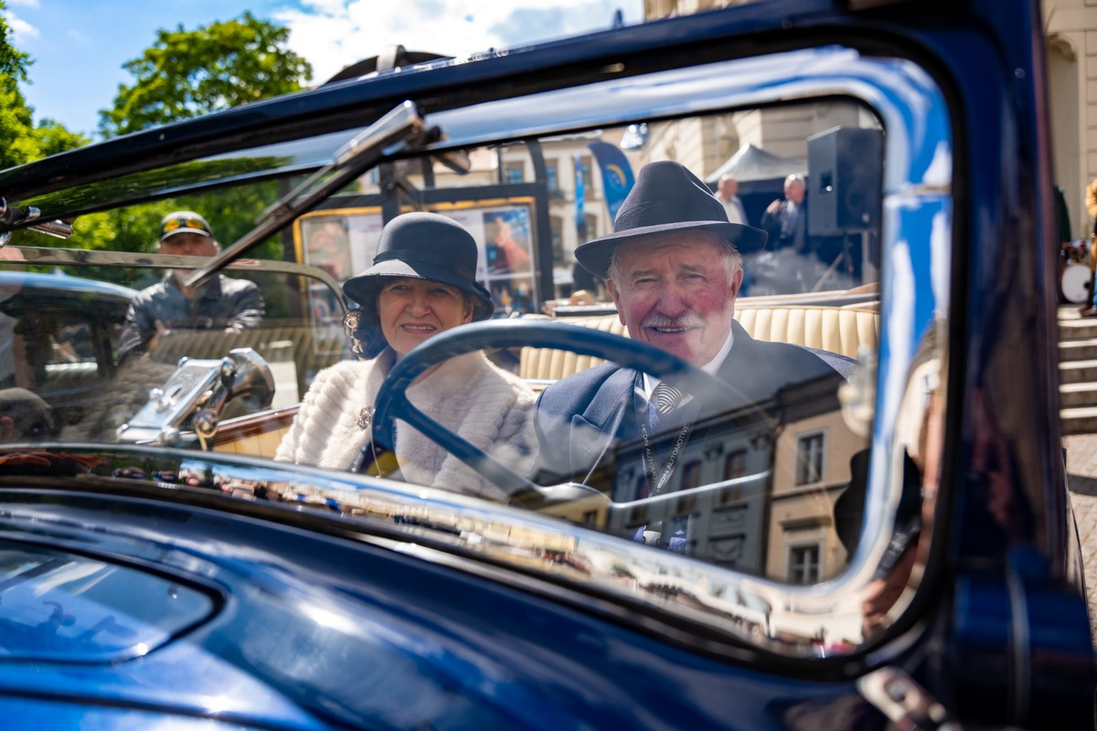 FOTO: Cassovia retro v Košiciach. Krásne historické vozidlá zaplnili centrum mesta, foto 5