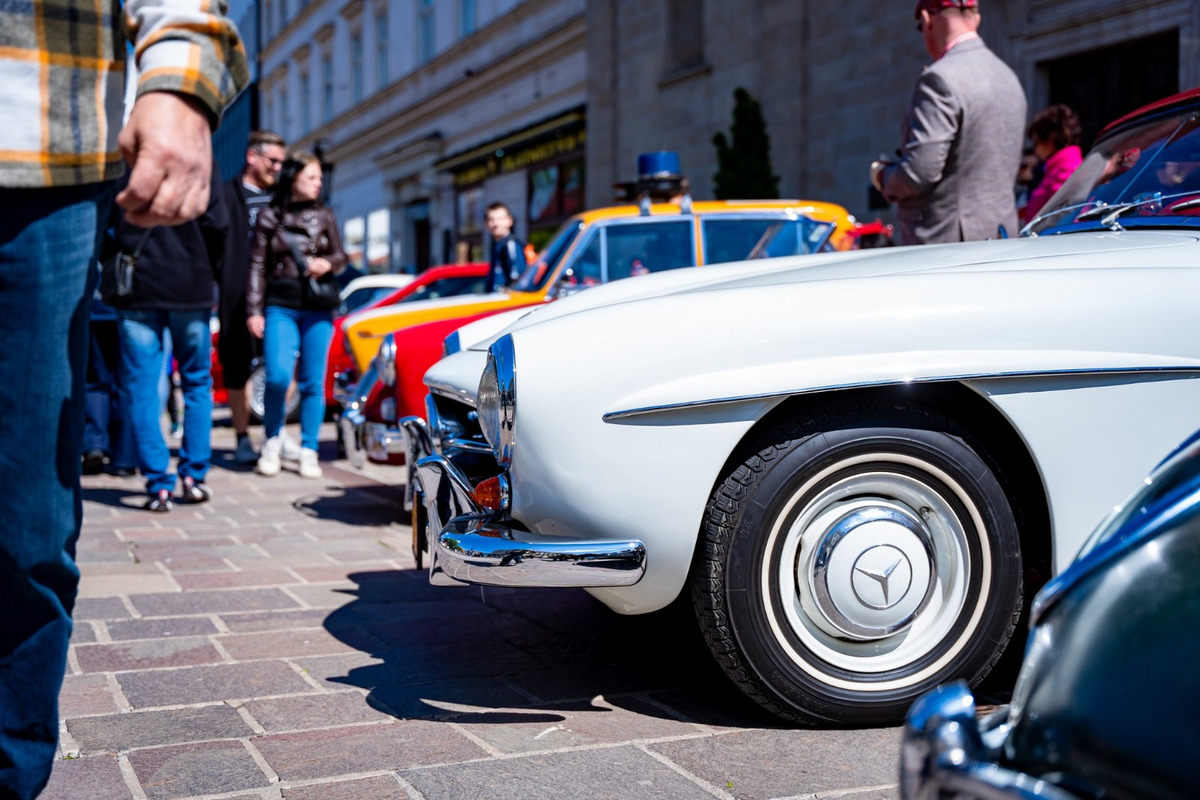FOTO: Cassovia retro v Košiciach. Krásne historické vozidlá zaplnili centrum mesta, foto 27