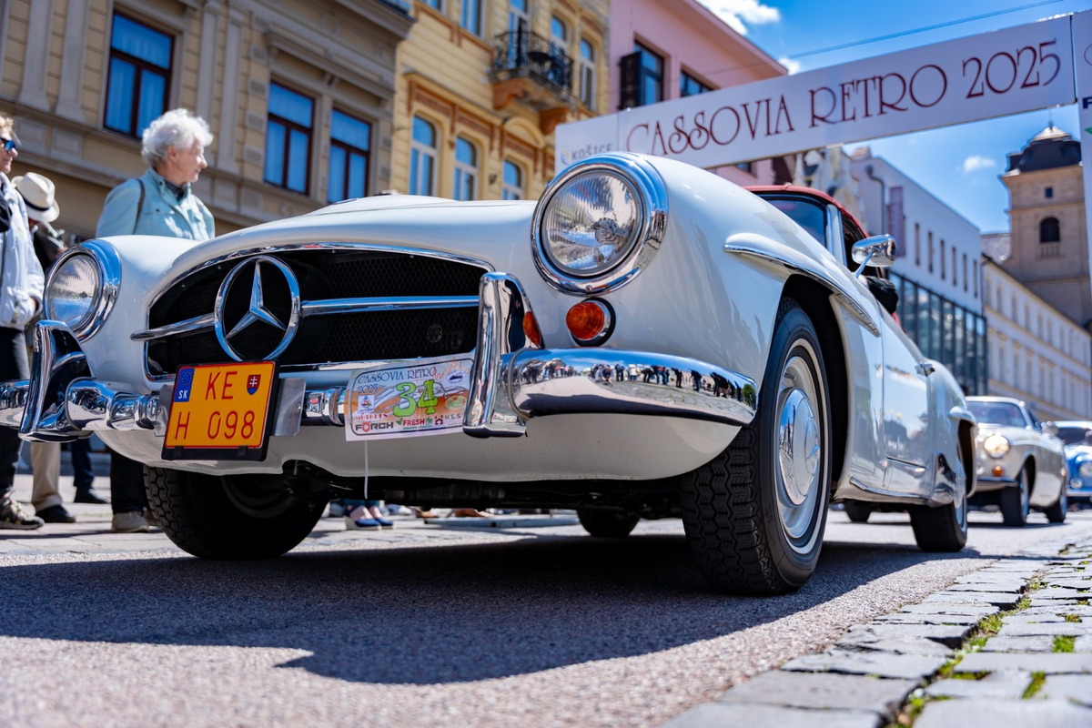 FOTO: Cassovia retro v Košiciach. Krásne historické vozidlá zaplnili centrum mesta, foto 28