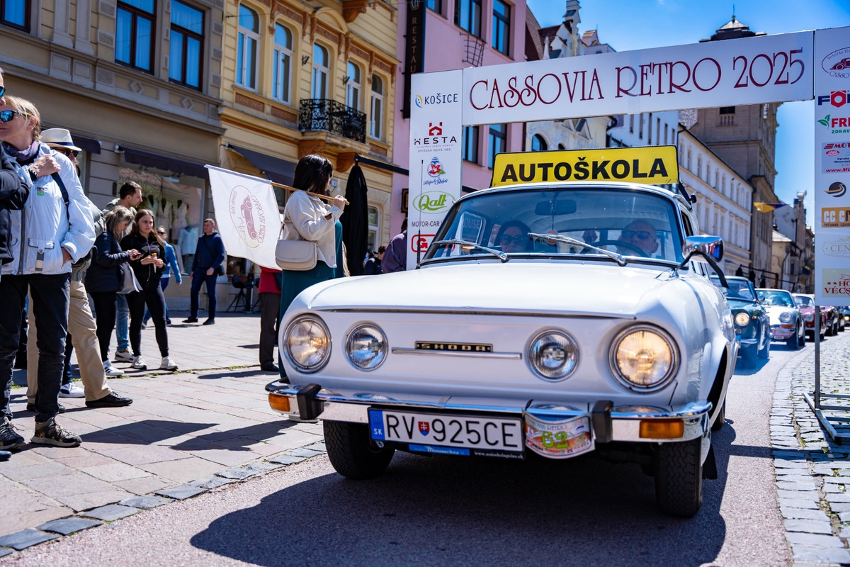 FOTO: Cassovia retro v Košiciach. Krásne historické vozidlá zaplnili centrum mesta, foto 30