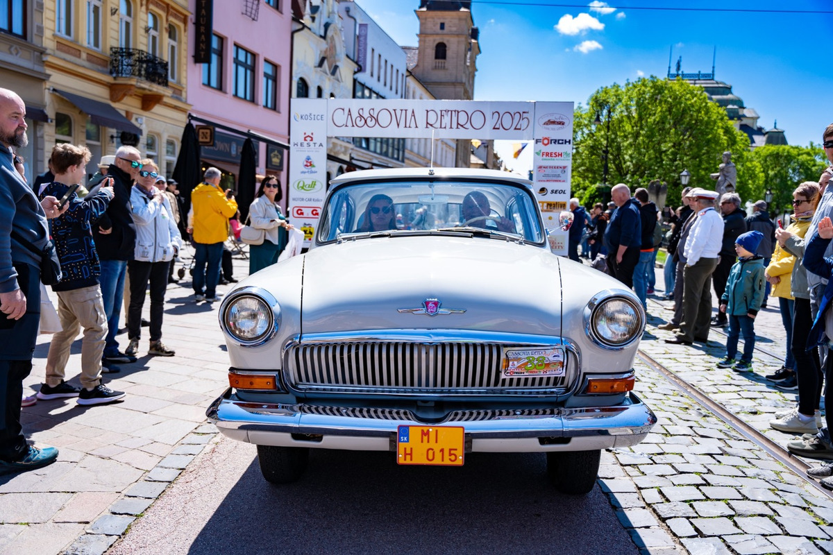 FOTO: Cassovia retro v Košiciach. Krásne historické vozidlá zaplnili centrum mesta, foto 45
