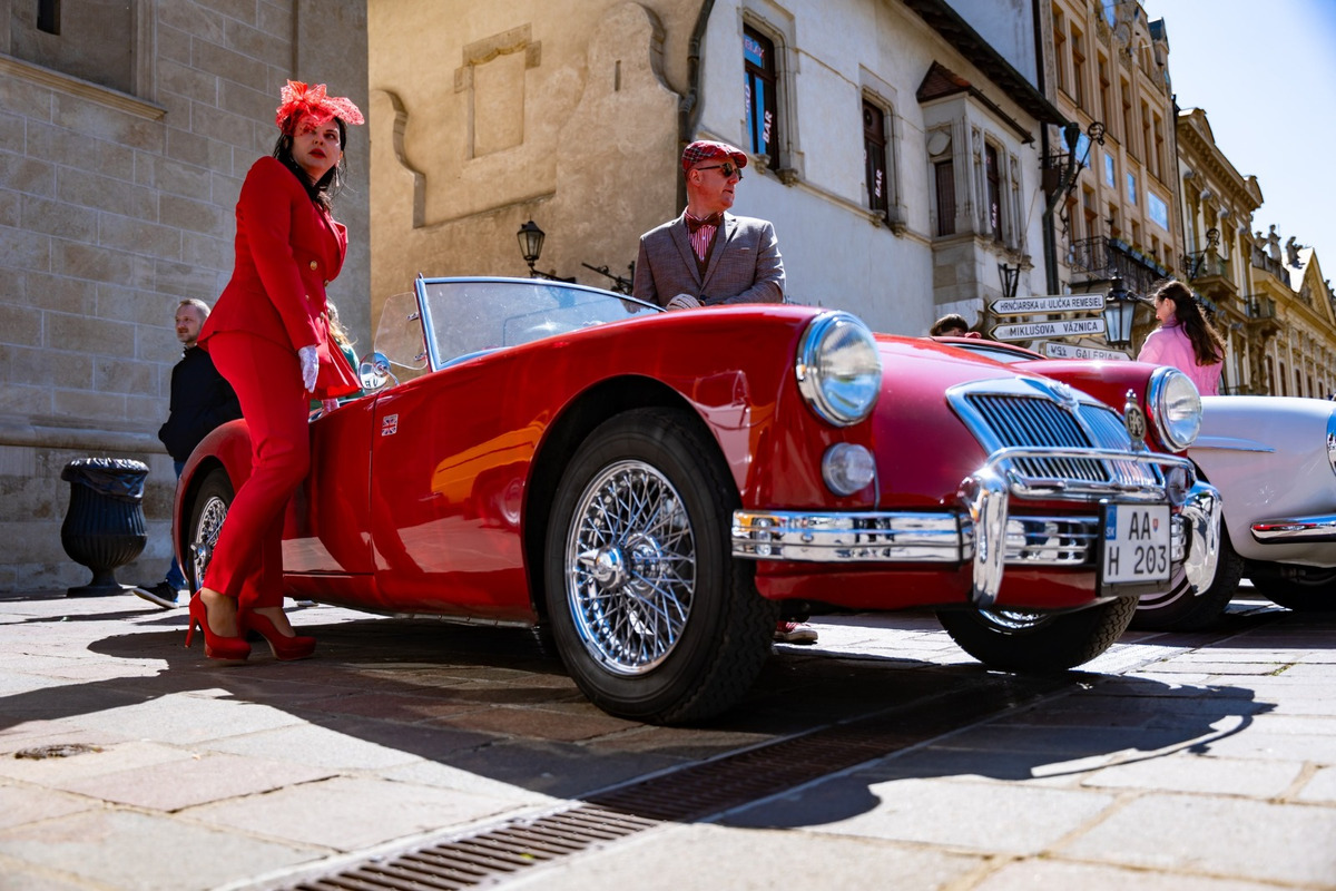 FOTO: Cassovia retro v Košiciach. Krásne historické vozidlá zaplnili centrum mesta, foto 46