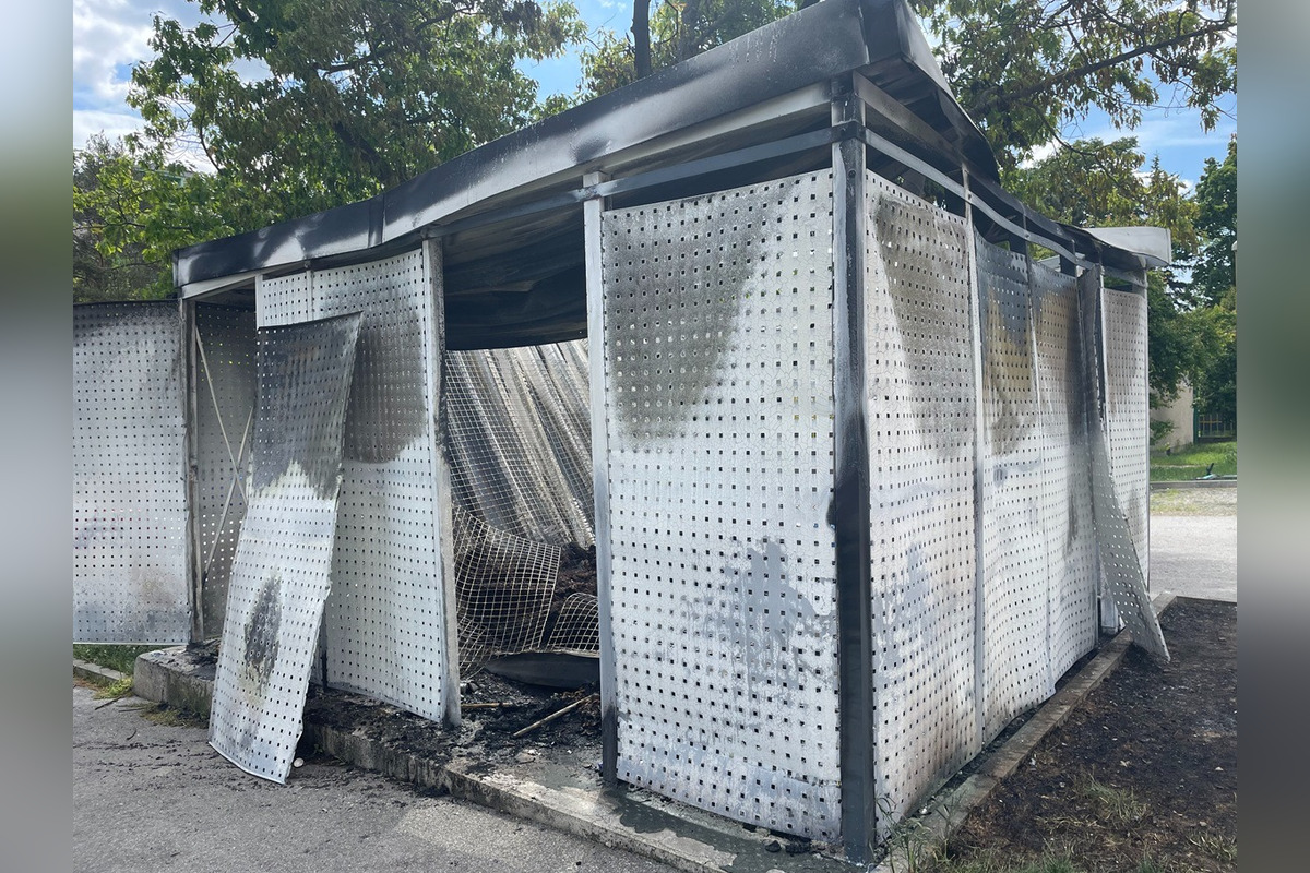 FOTO: Na Terase zhorelo kontajnerovisko až do tla, foto 5