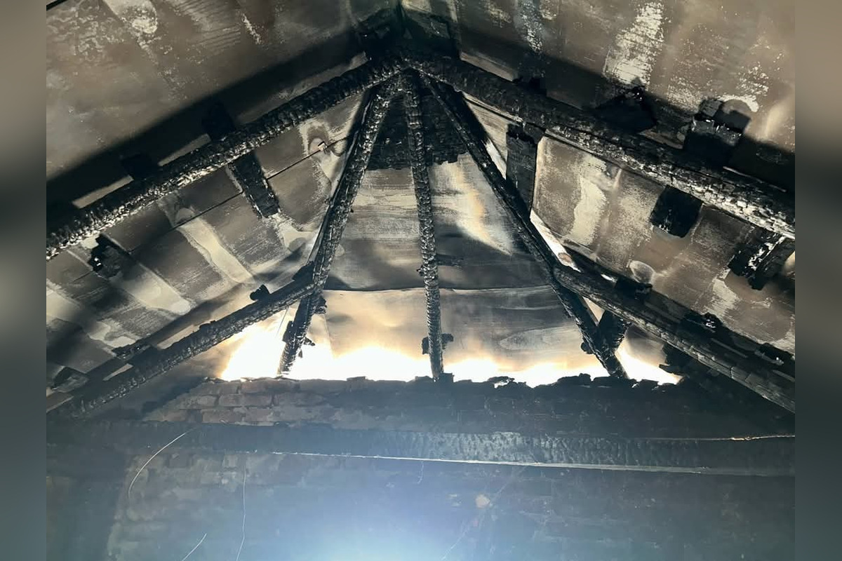 FOTO: Požiar v obci Sokoľ pripravil o domov dve rodiny, foto 4