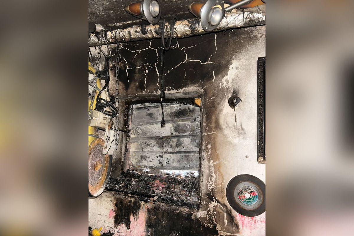 FOTO: Požiar v obci Sokoľ pripravil o domov dve rodiny, foto 6