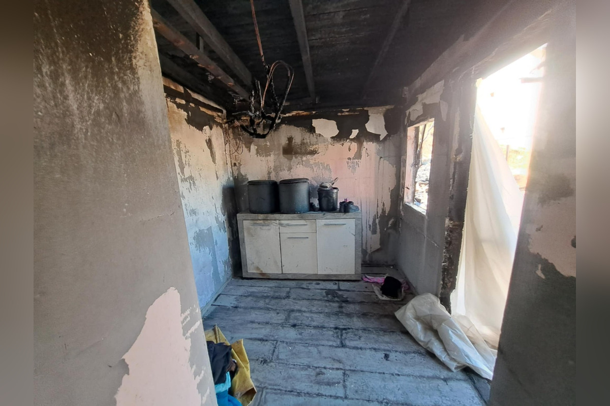 FOTO: Požiar v obci Sokoľ pripravil o domov dve rodiny, foto 8