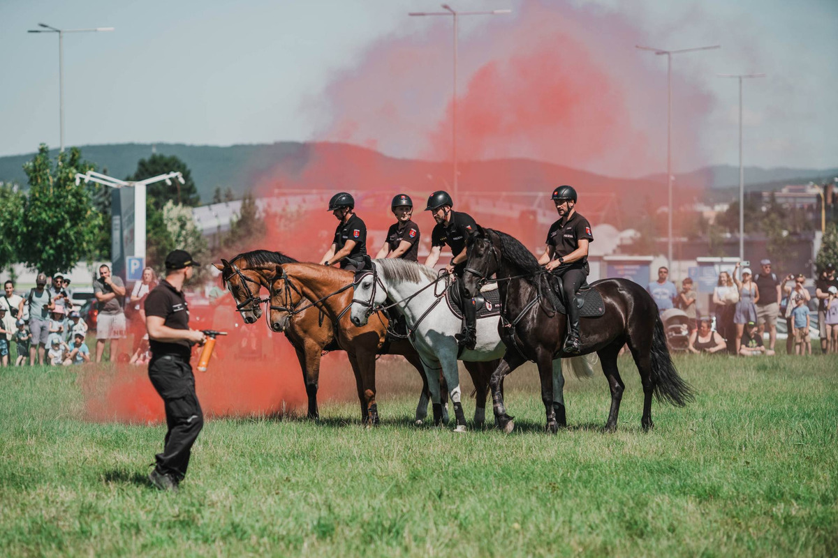 Deň so záchrannými zložkami každoročne priláka množstvo zvedavých Košičanov, foto 3