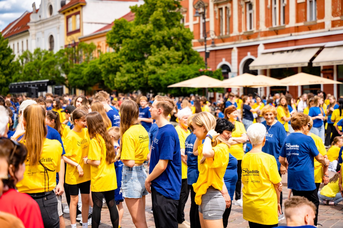 FOTO: Na Hlavnej ulici v Košiciach sa tancovala štvorylka, foto 2