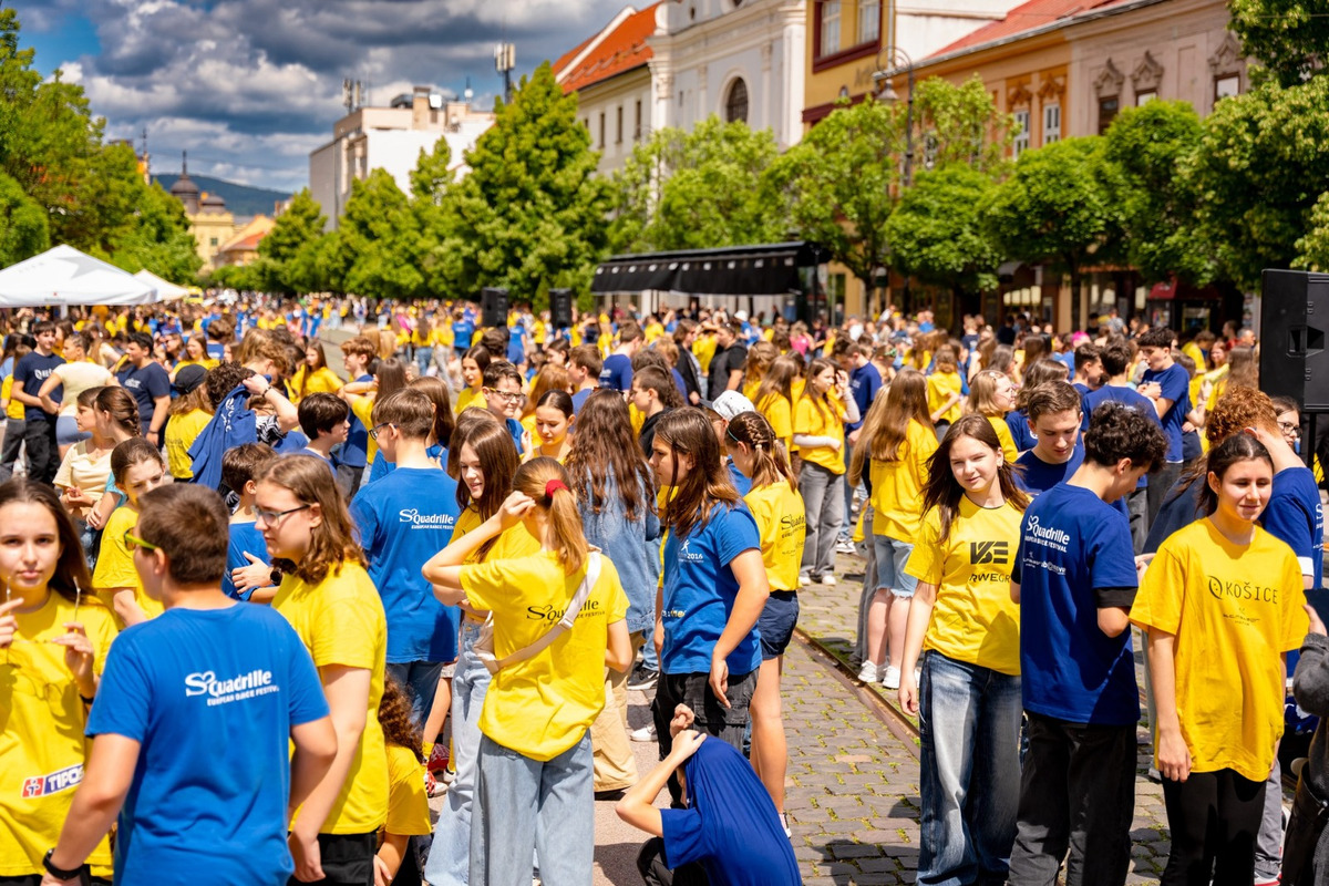 FOTO: Na Hlavnej ulici v Košiciach sa tancovala štvorylka, foto 4