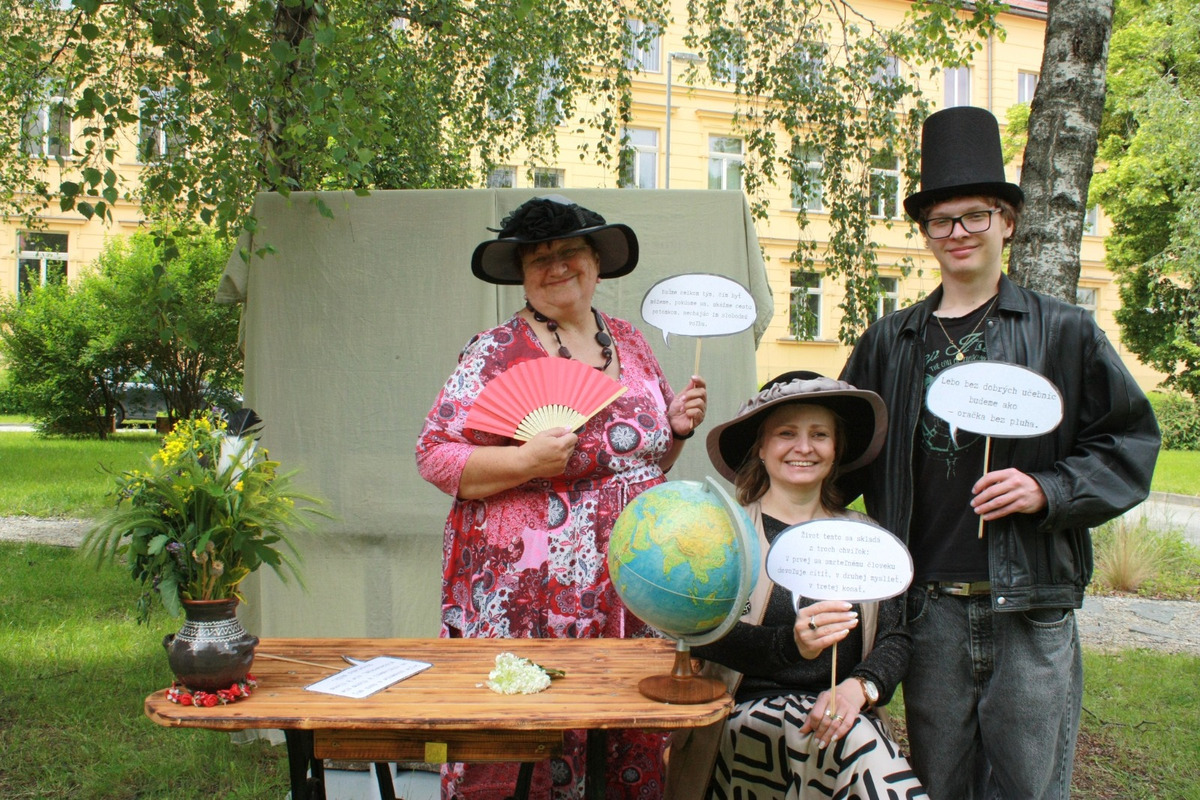 FOTO: UPJŠ pripravila pre stredoškolákov zaujímavé podujatie o Šafárikovi, foto 2