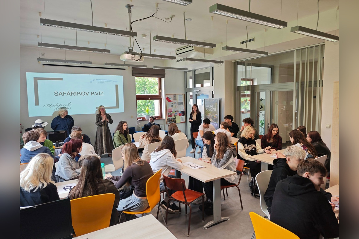FOTO: UPJŠ pripravila pre stredoškolákov zaujímavé podujatie o Šafárikovi, foto 7