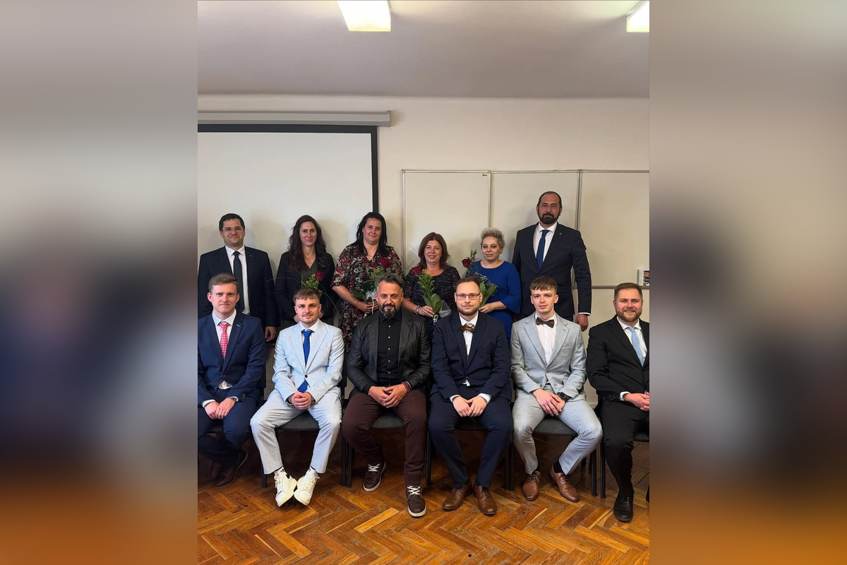 FOTO: Marián Čekovský úspešne ukončil štúdium na TUKE, foto 2